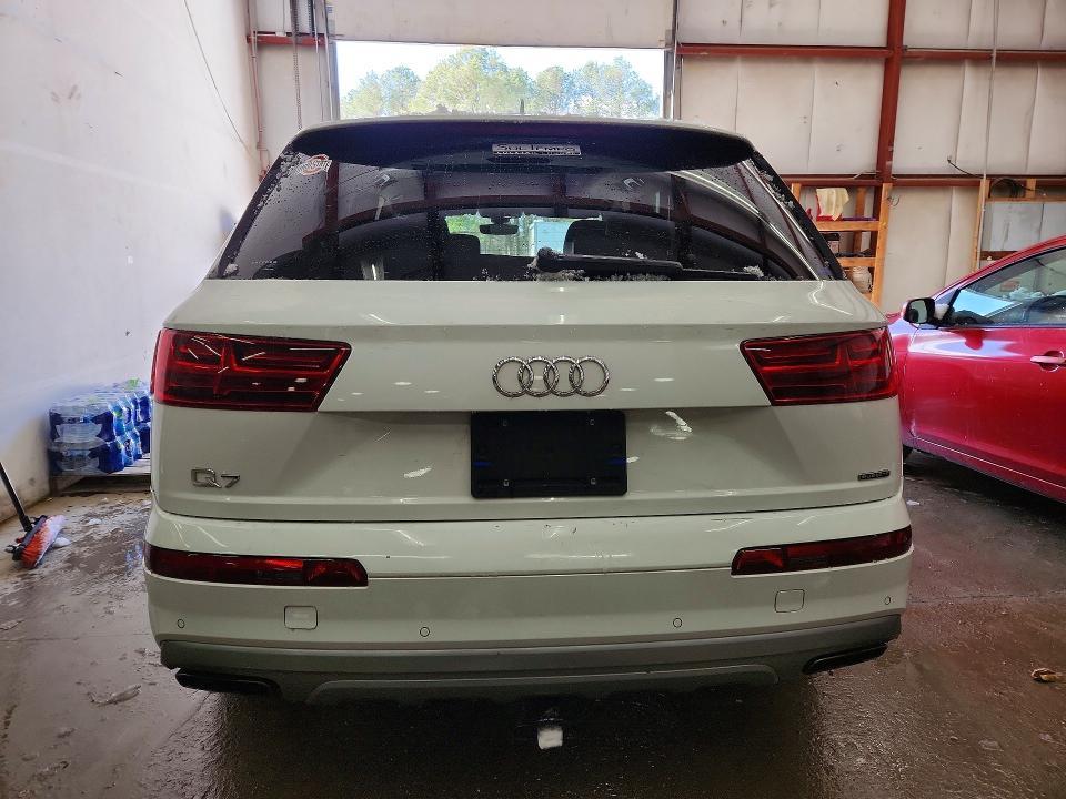 2019 Audi Q7 Premium Plus