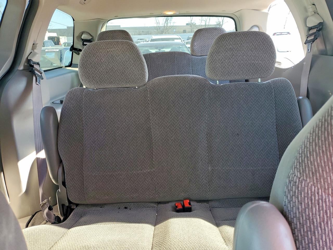 2002 Ford Windstar lx