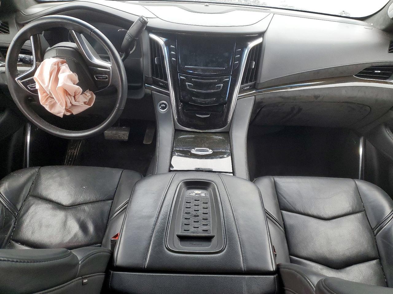 2017 Cadillac Escalade Platinum