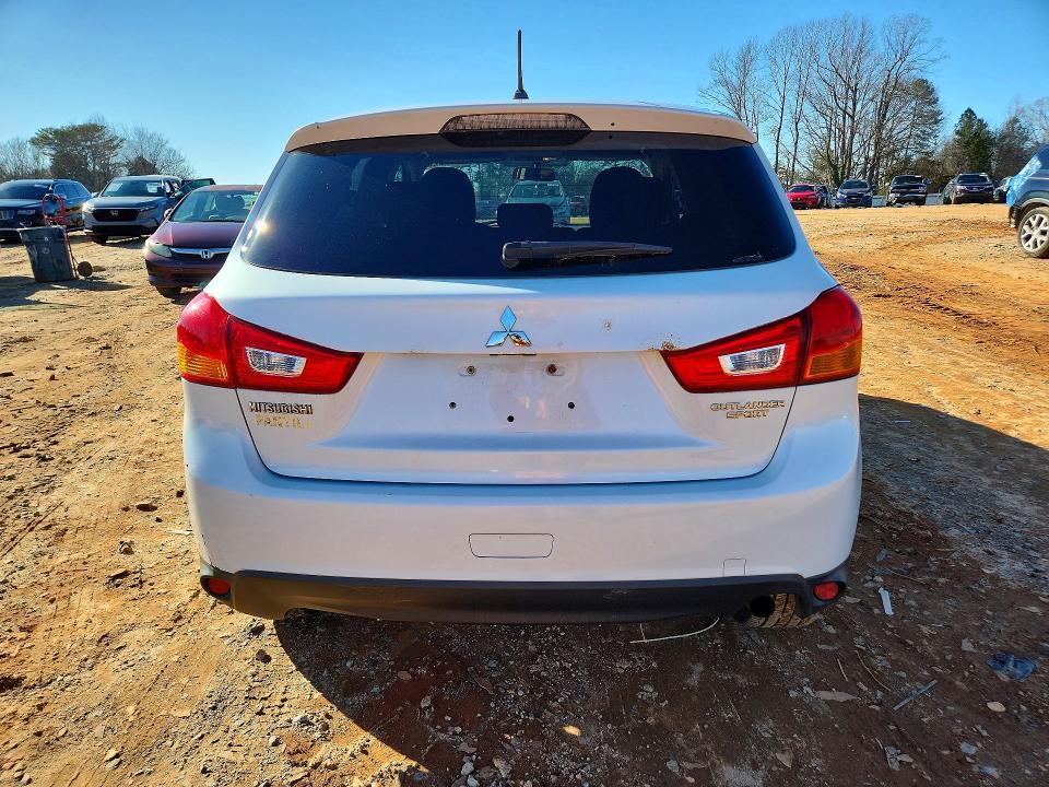 2015 Mitsubishi Outlander Sport es