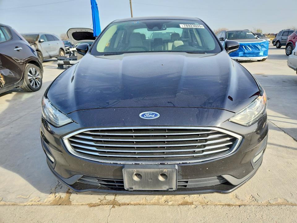 2019 Ford Fusion se