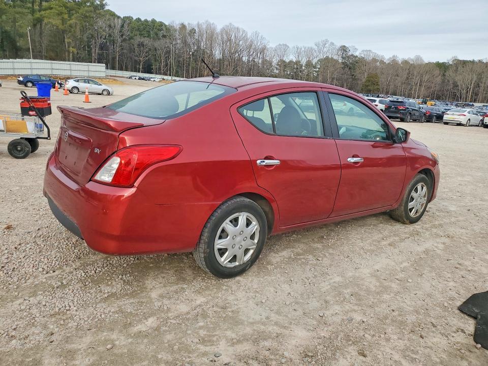 2019 Nissan Versa s