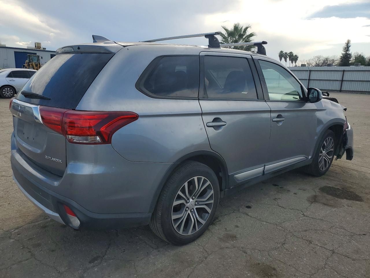 2017 Mitsubishi Outlander es