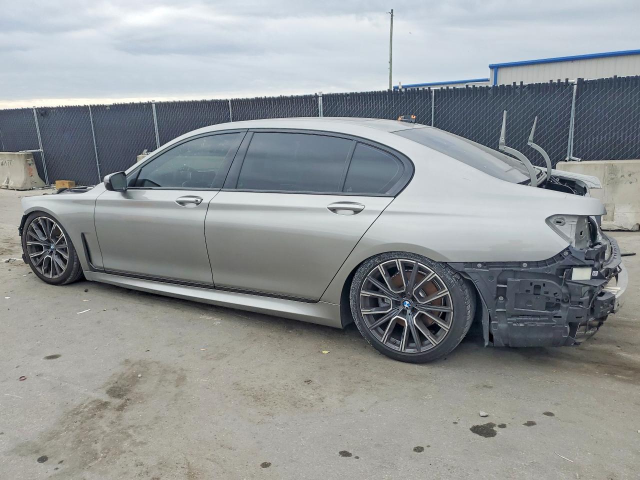 2020 BMW 740i Sedan Msport