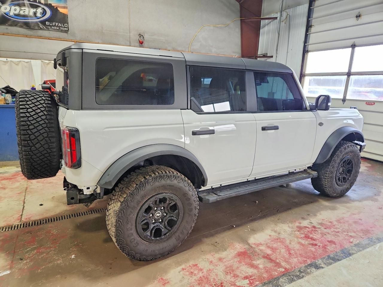 2023 Ford Bronco Base