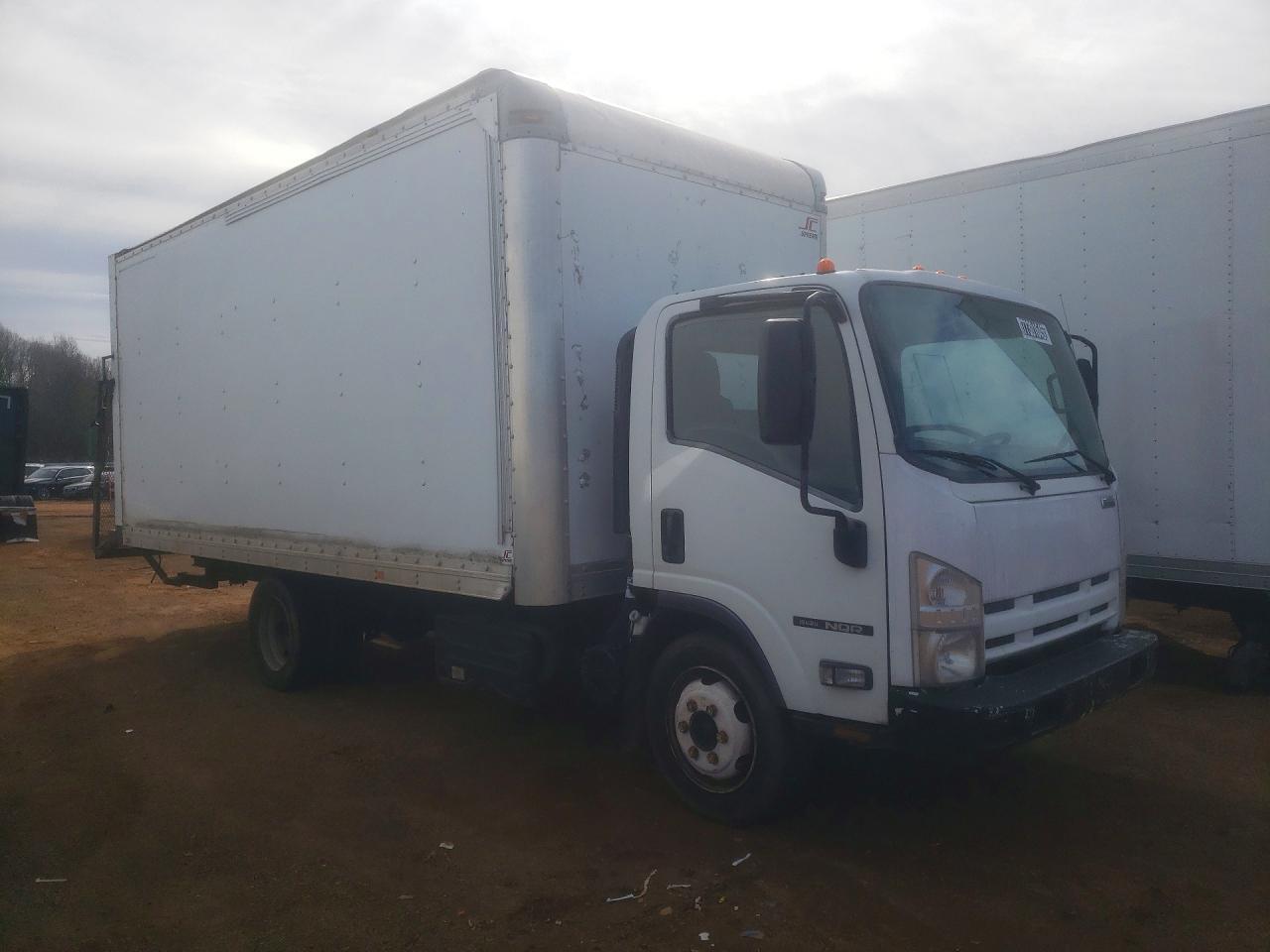 2014 Isuzu NRR BOX Truck