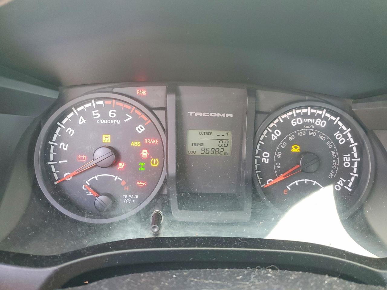 2017 Toyota Tacoma SR