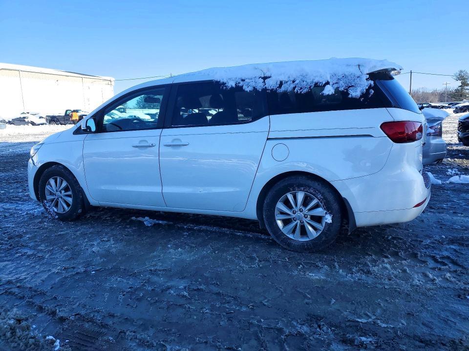 2018 KIA Sedona lx
