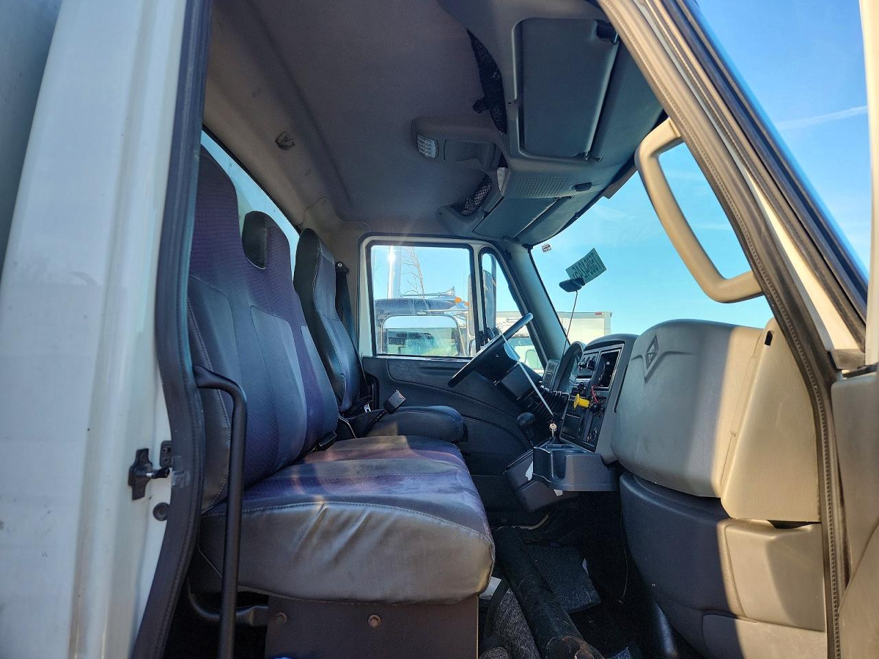 2019 International MA025 BOX Truck