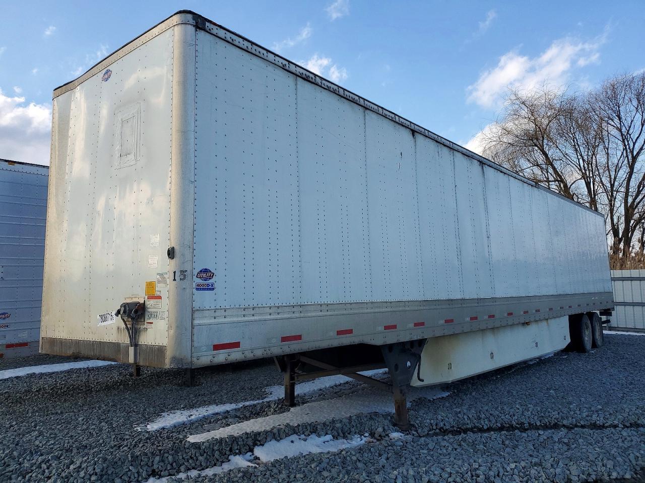 2019 Utility VS2DX DRY Van Trailer