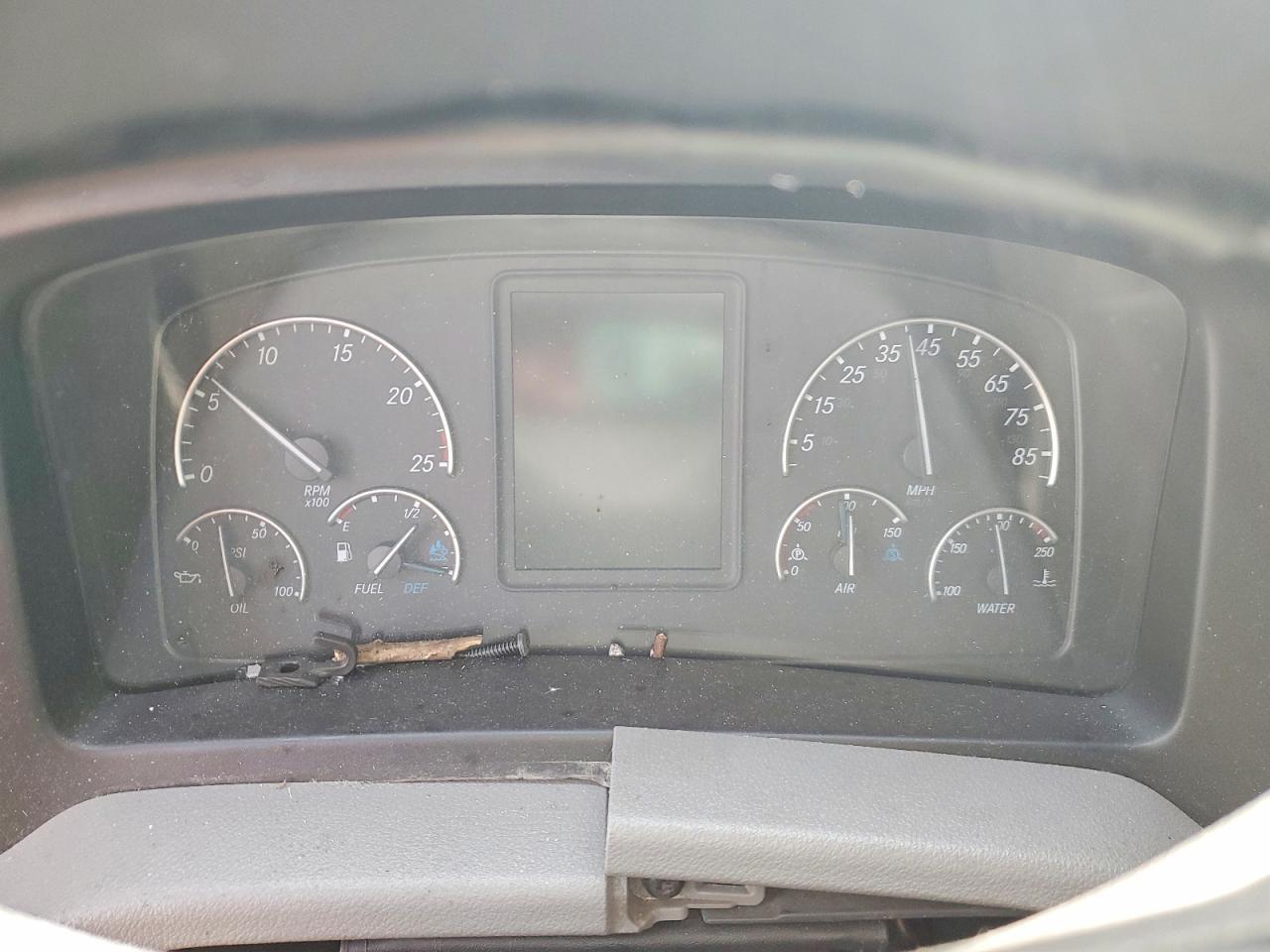 2020 Freigliner 2020 Freightliner Cascadia 126 Semi Truck