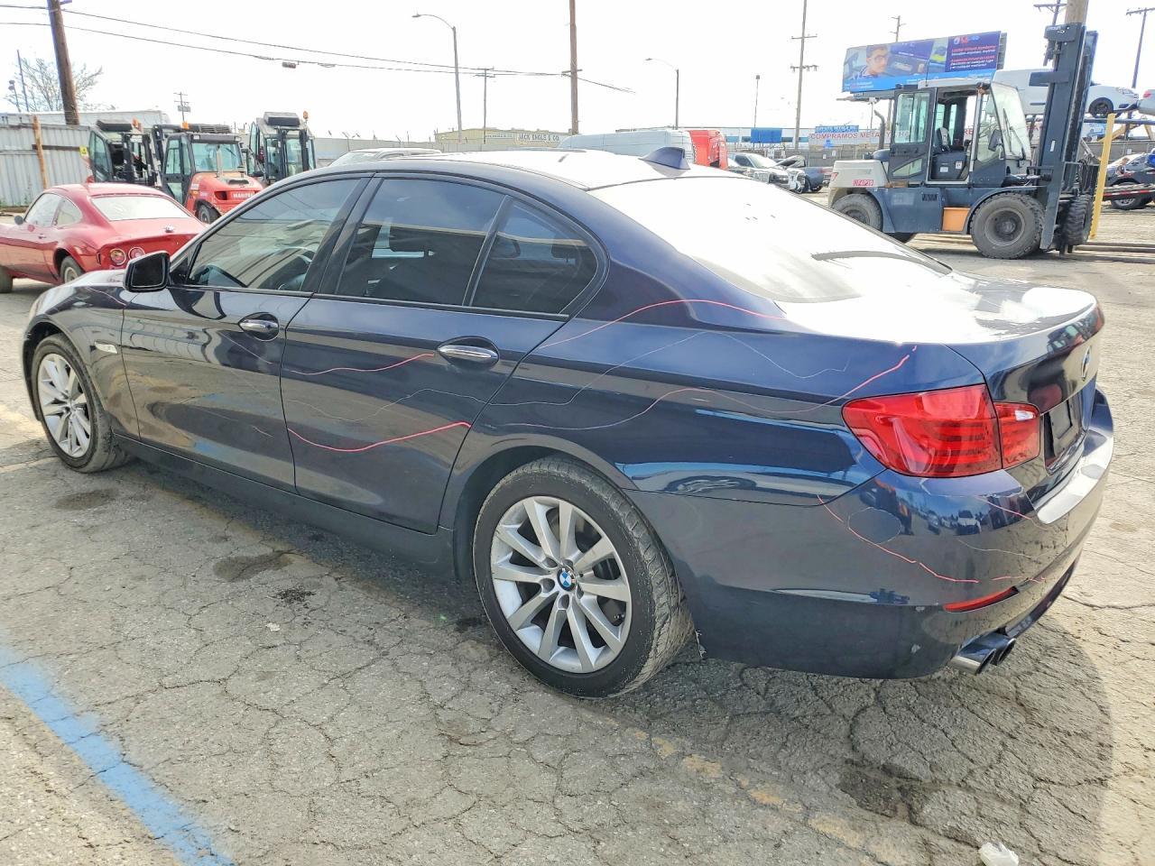 2012 BMW 528 i