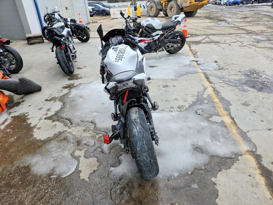 2017 Kawasaki EX650 J