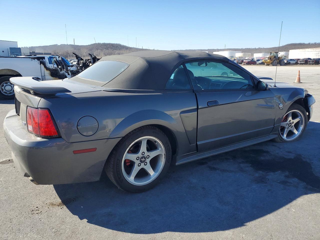 2004 Ford Mustang gt