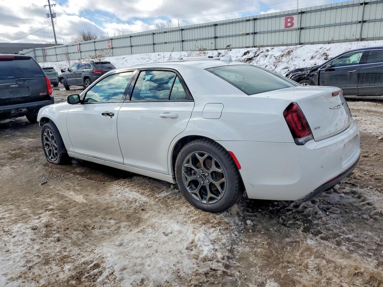 2016 Chrysler 300 s