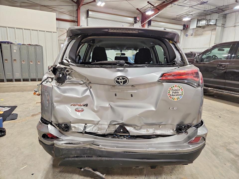 2016 Toyota Rav4 le