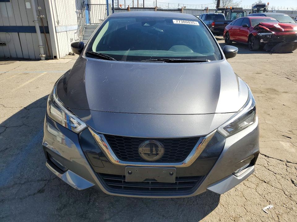 2021 Nissan Versa sr