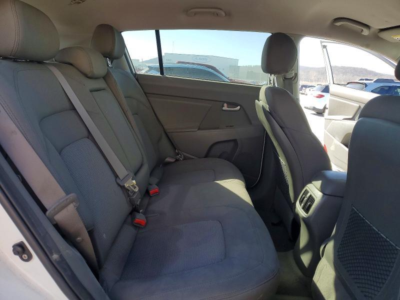 2015 KIA Sportage lx