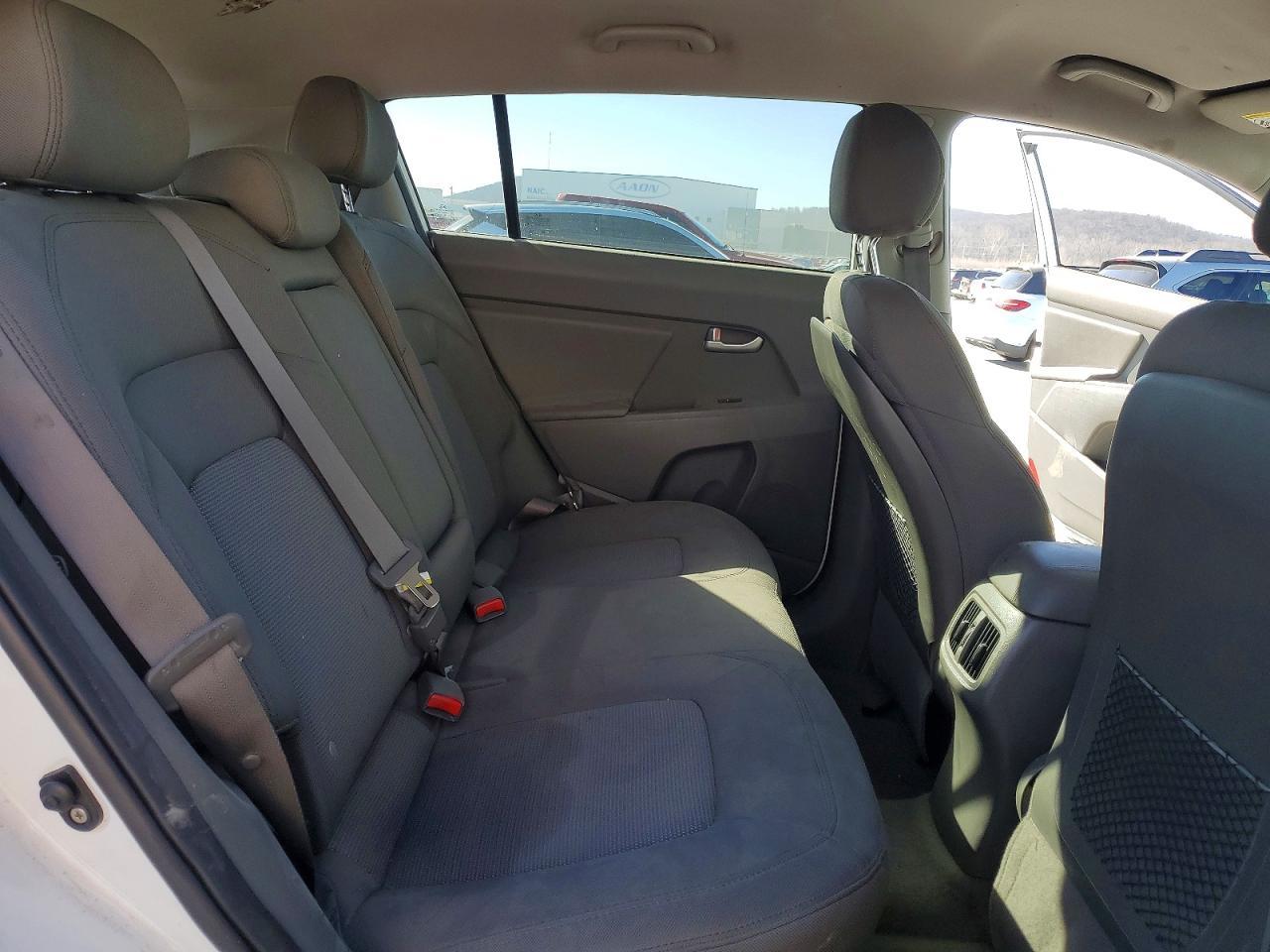 2015 KIA Sportage lx