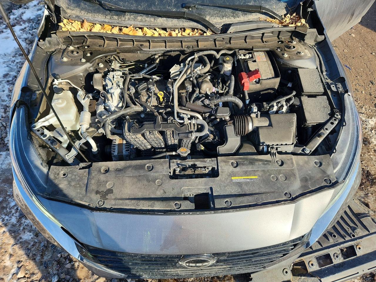 2023 Niss Altima s