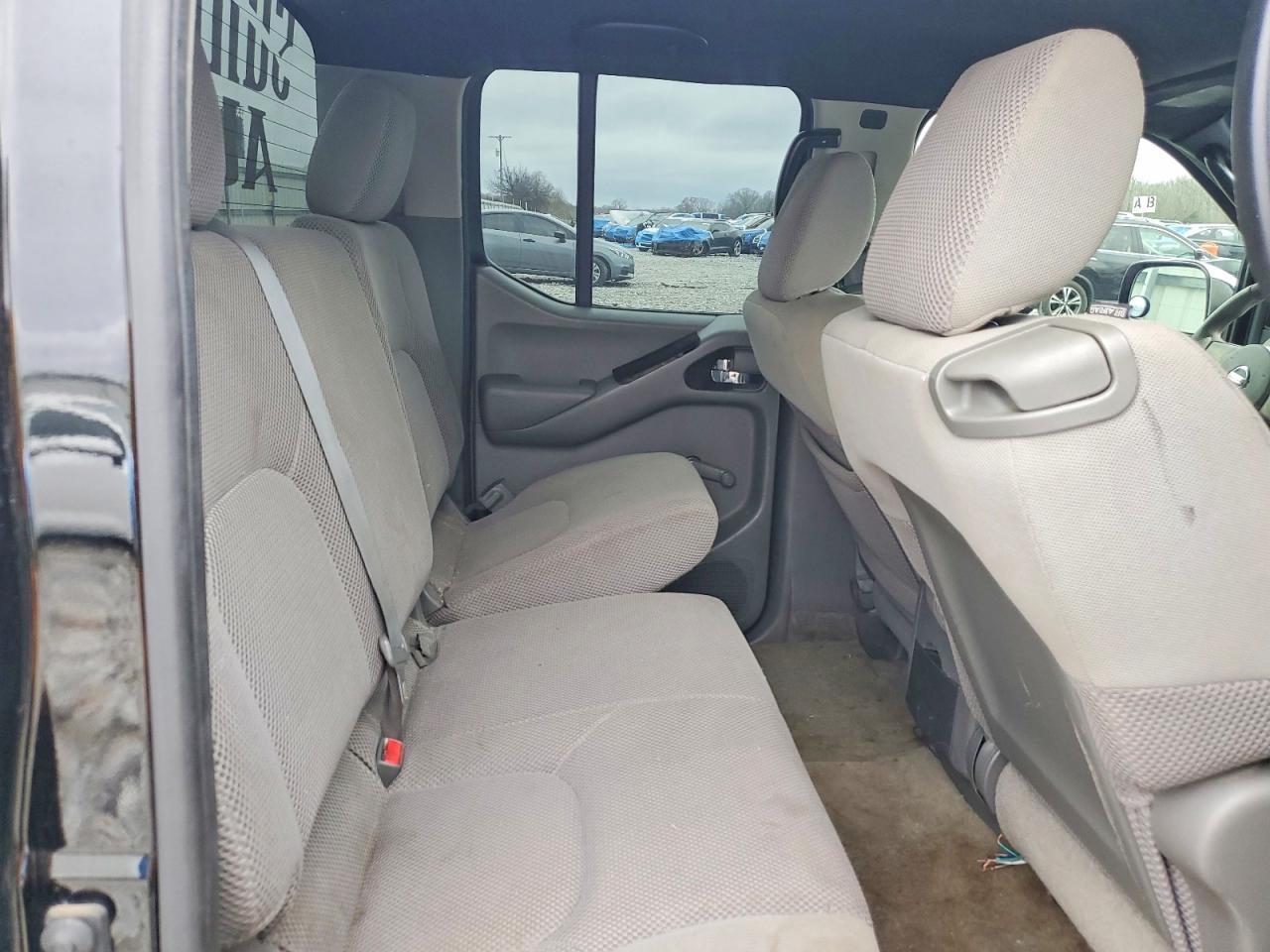 2011 Nissan Frontier S
