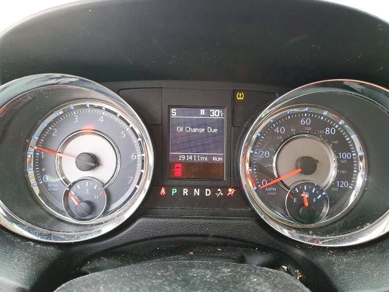 2013 Chrysler Town & Country Touring