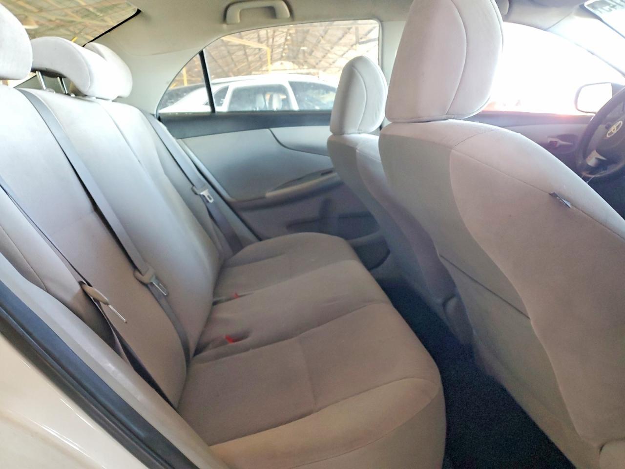 2011 Toyota Corolla le