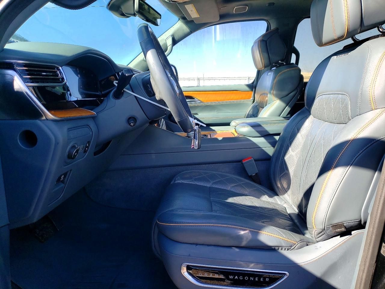 2022 Jeep Grand Wagoneer Series iii