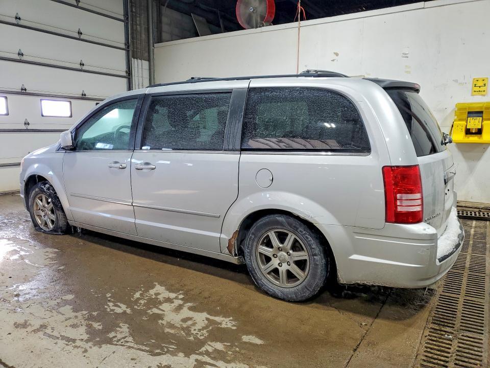 2010 Chrysler Town & Country Touring