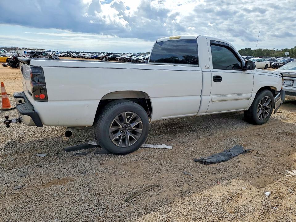 2004 Chevrolet Silverado C1500