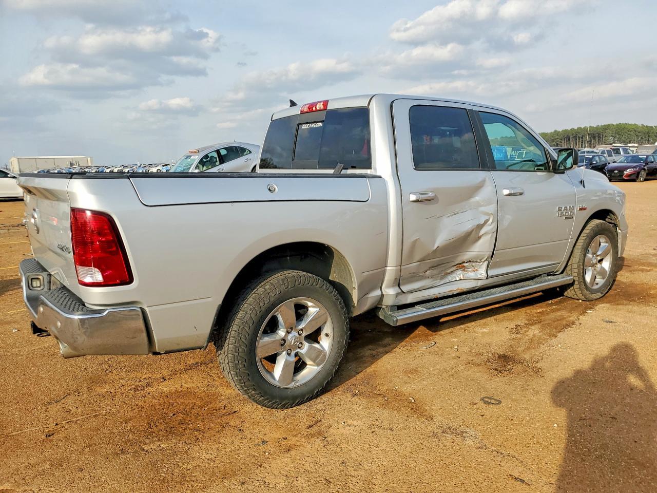 2019 Dodge Ram 1500 Classic slt