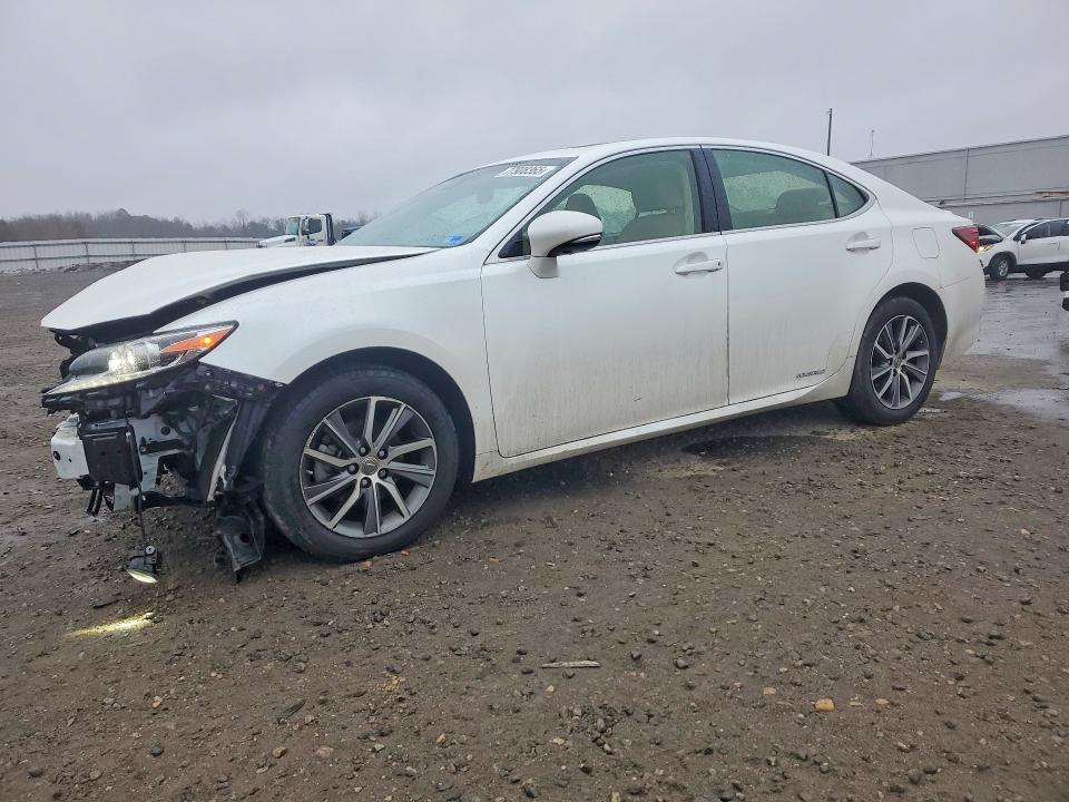 2017 Lexus Es 300h Base
