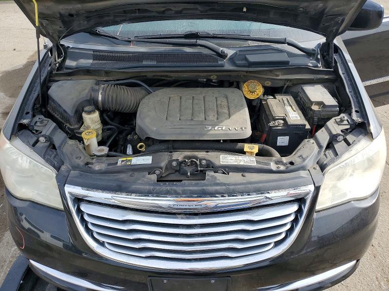 2014 Chrysler Town & Country Touring