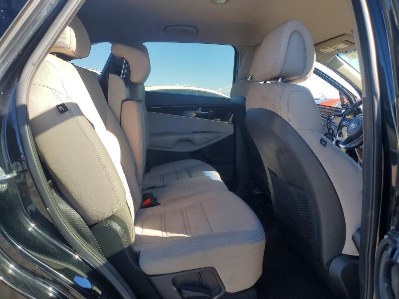 2016 KIA Sorento lx