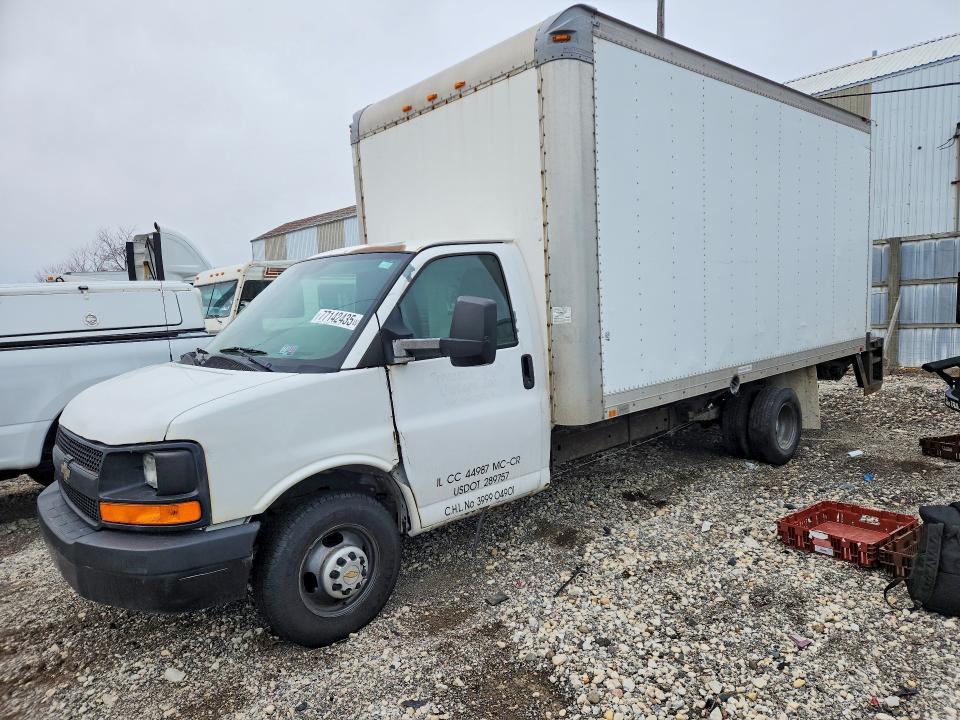 2013 Chevrolet Express G3500 BOX Truck