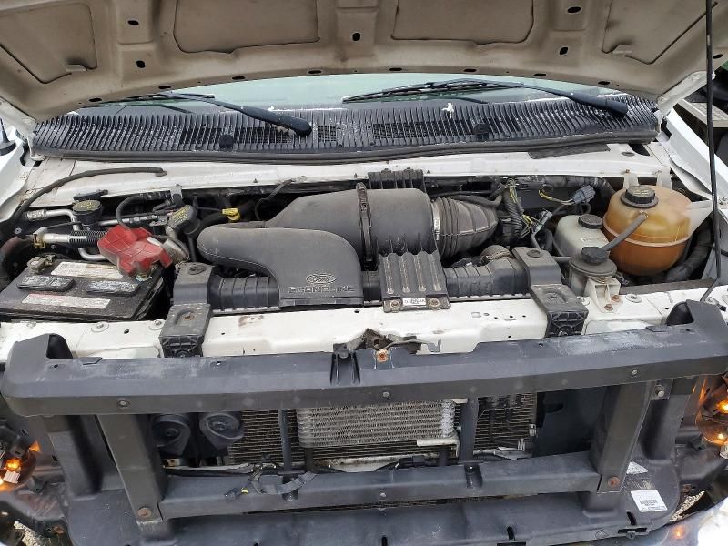 2015 Ford Econoline E350 Truck Cab AND Chassis