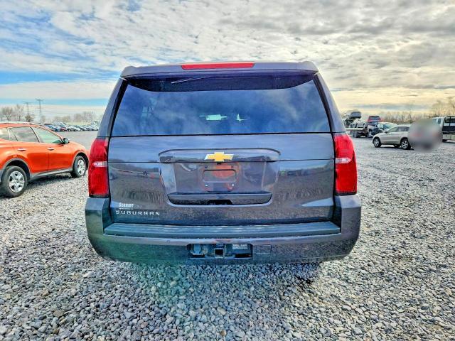2017 Chevrolet Suburban K1500 lt
