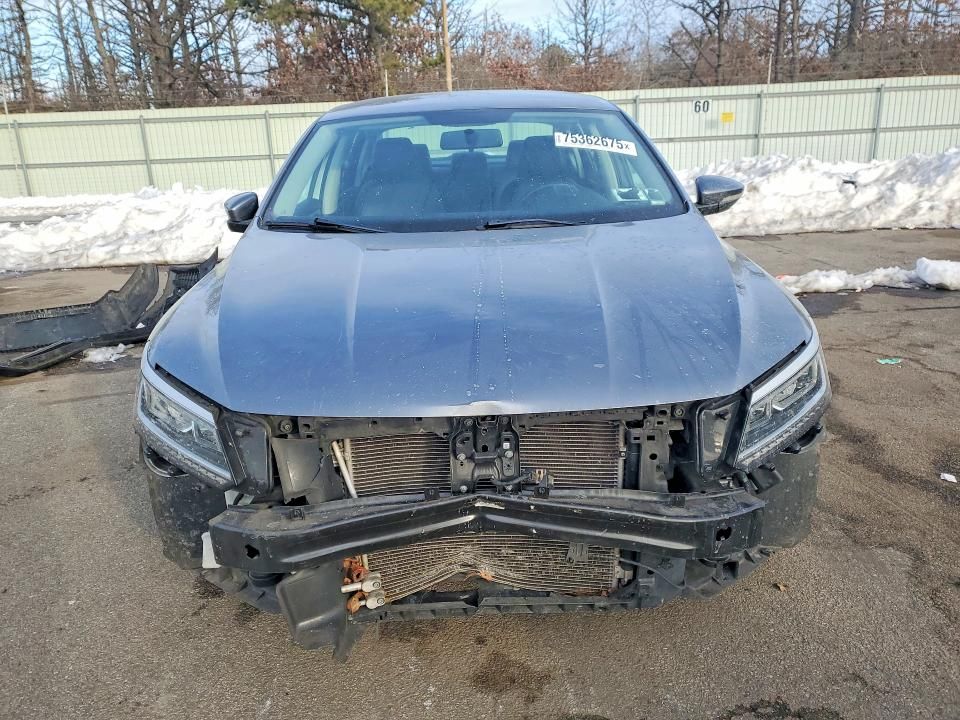 2017 Volkswagen Passat R-line