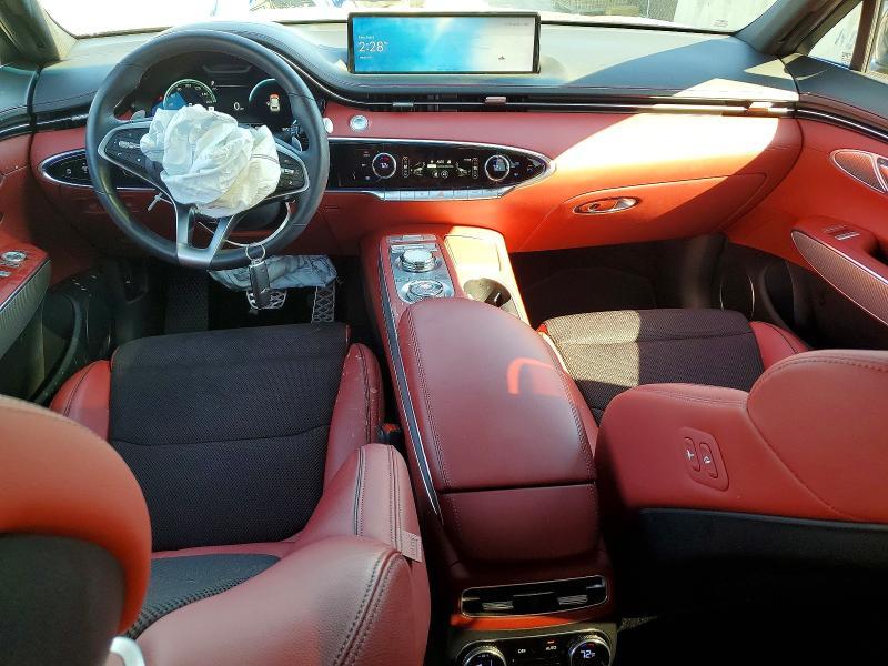 2023 Genesis Gv70 Base