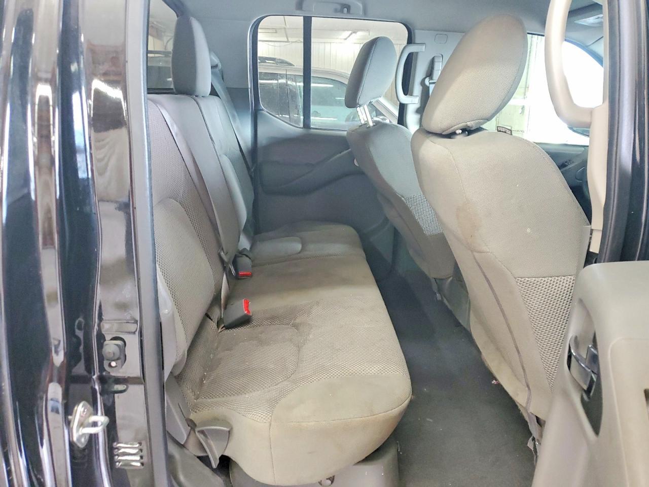 2021 Nissan Frontier SV