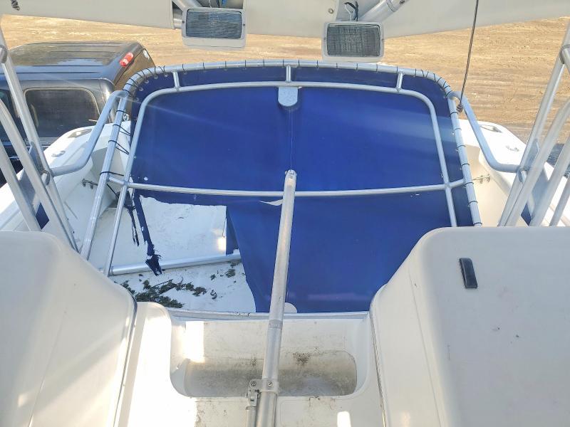 2000 Pro Line Boat Co Boat-Boat