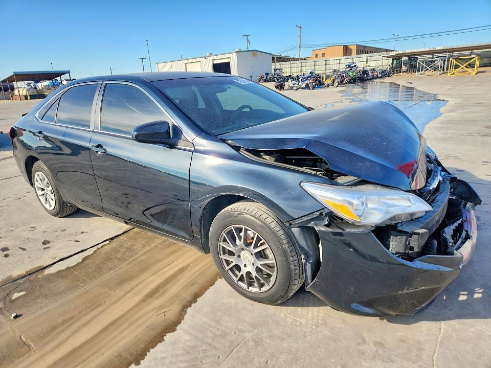 2015 Toyota 2015 Toyt Camry le