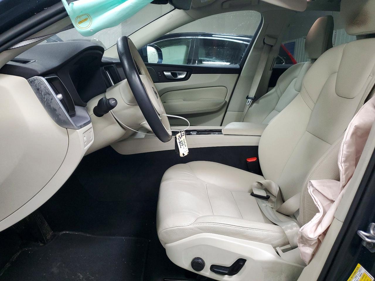 2020 Volvo Xc60 T6 Momentum