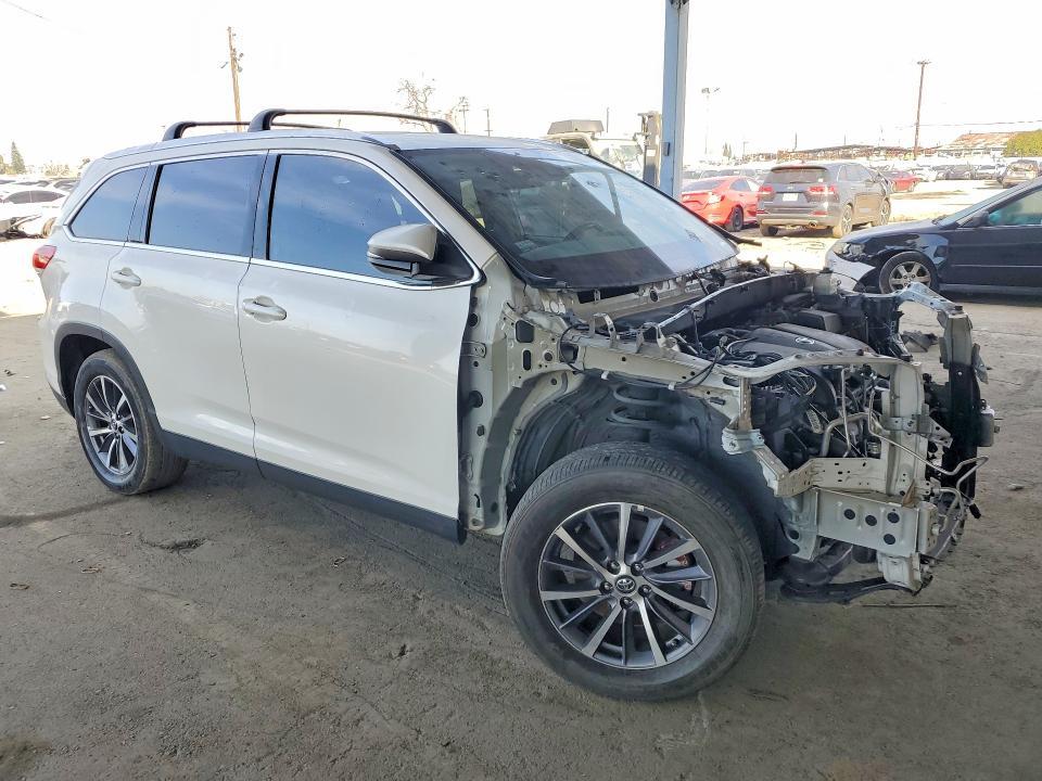 2019 Toyota Highla xle