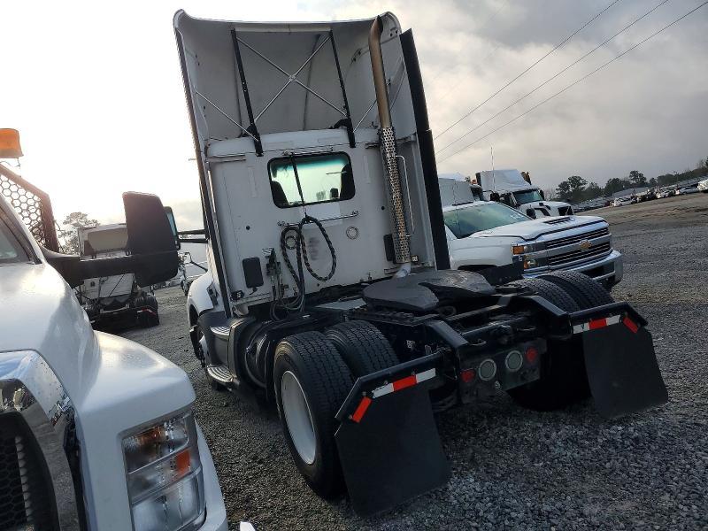 2019 Kenworth T680 Semi Truck