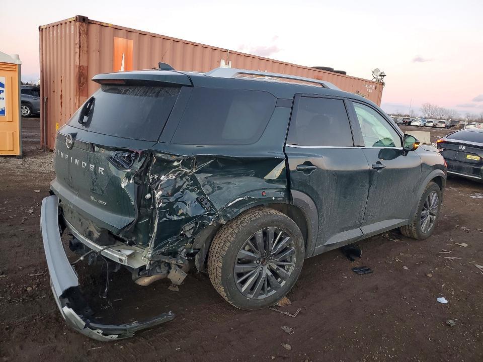 2023 Nissan Pathfinder sl