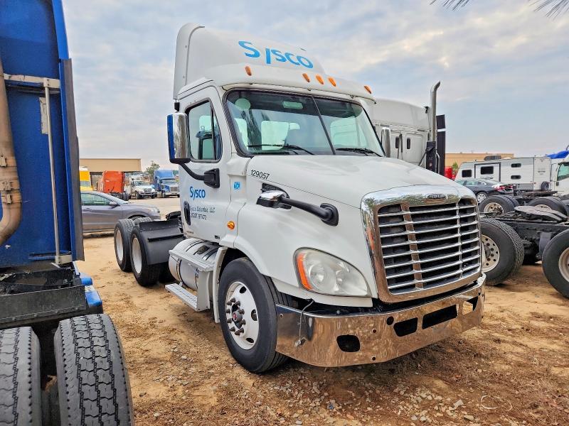 2011 Freightliner Cascadia Semi Truck