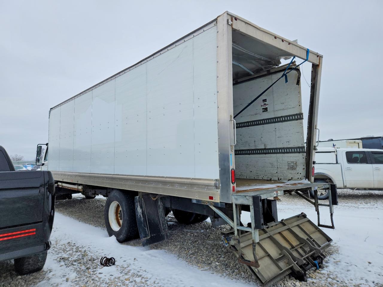2020 Freigliner 2020 Freightliner Business Class M2 BOX Truck