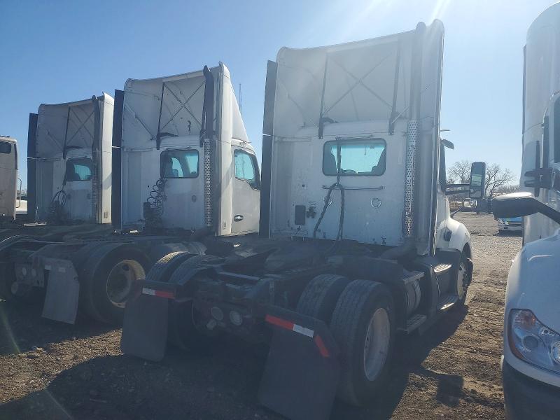 2019 Kenworth T680 Semi Truck