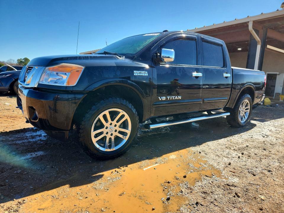 2015 Nissan Titan SL